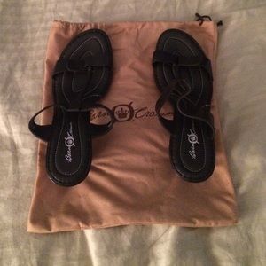 Born Crown Alcala T-Strap Leather Sandals